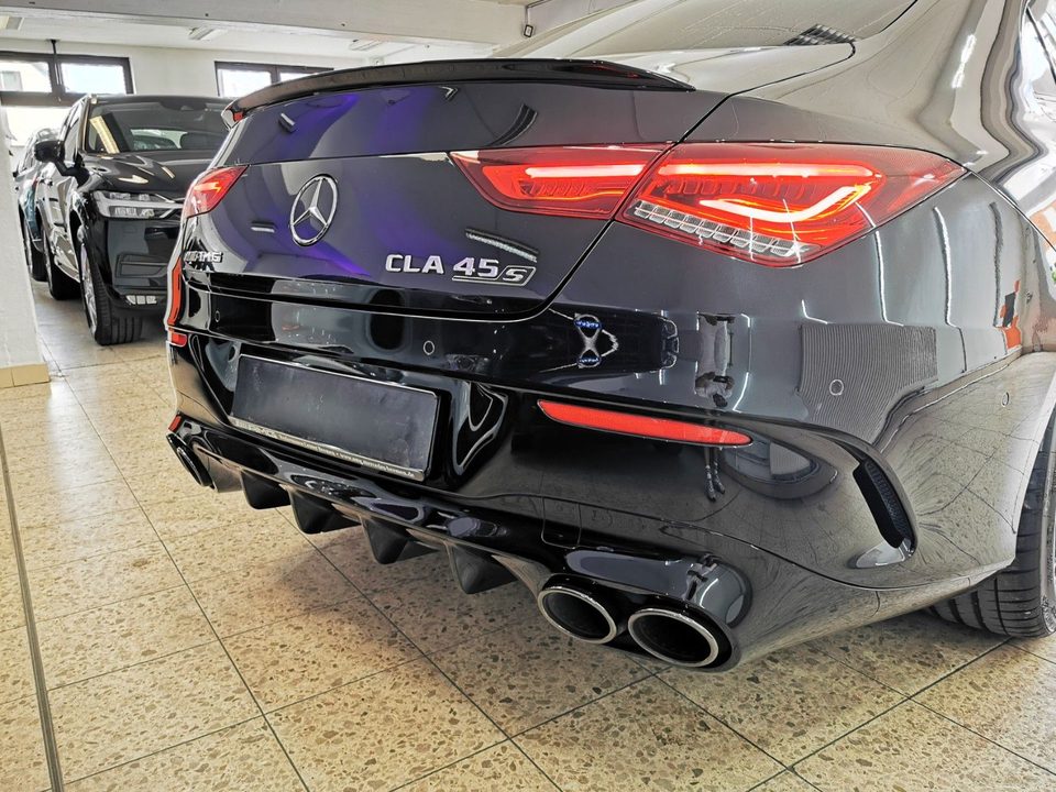 Mercedes-Benz CLA 45 AMG