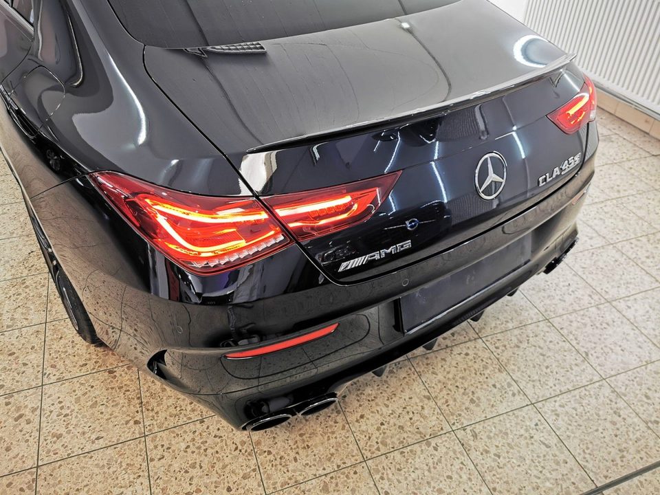 Mercedes-Benz CLA 45 AMG