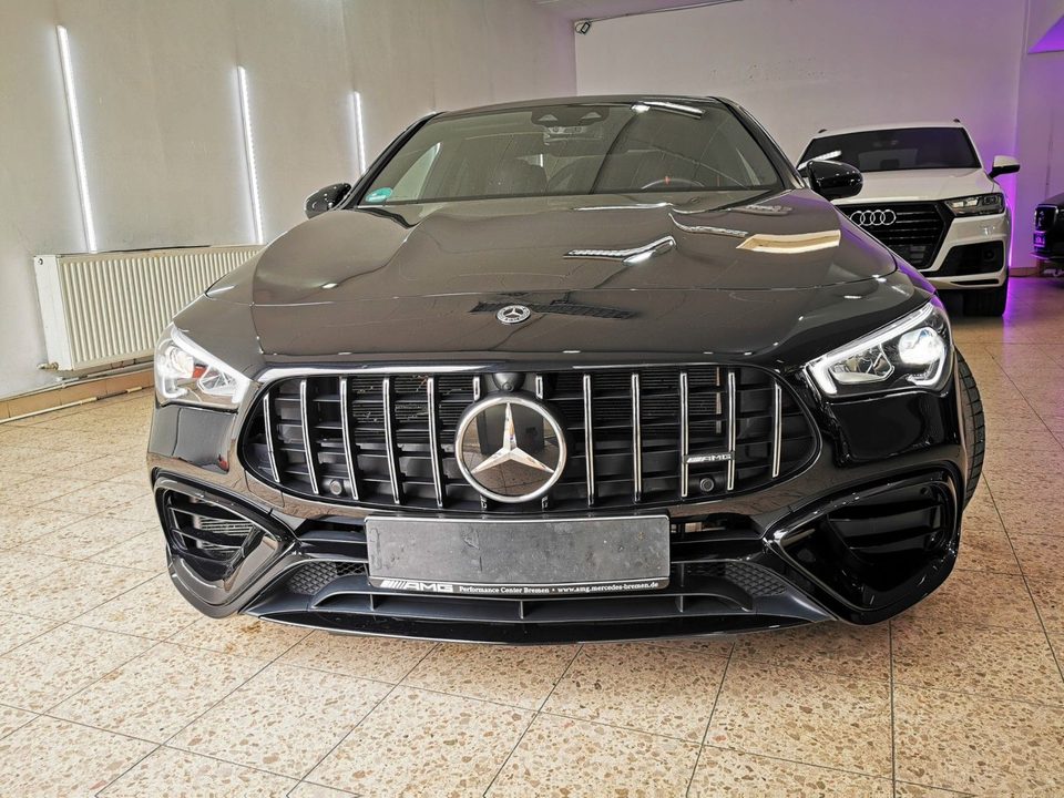 Mercedes-Benz CLA 45 AMG