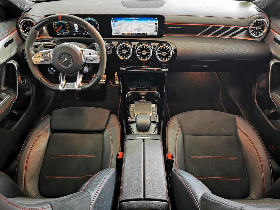 Mercedes-Benz CLA 45 AMG