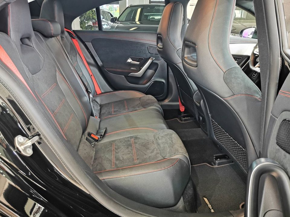 Mercedes-Benz CLA 45 AMG
