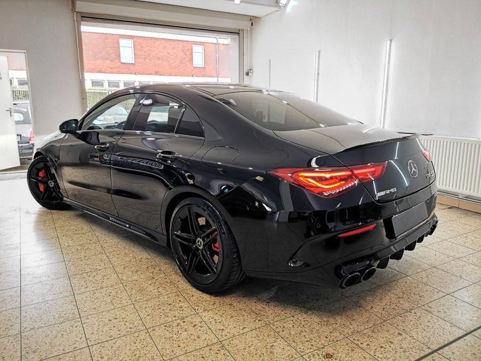 Mercedes-Benz CLA 45 AMG