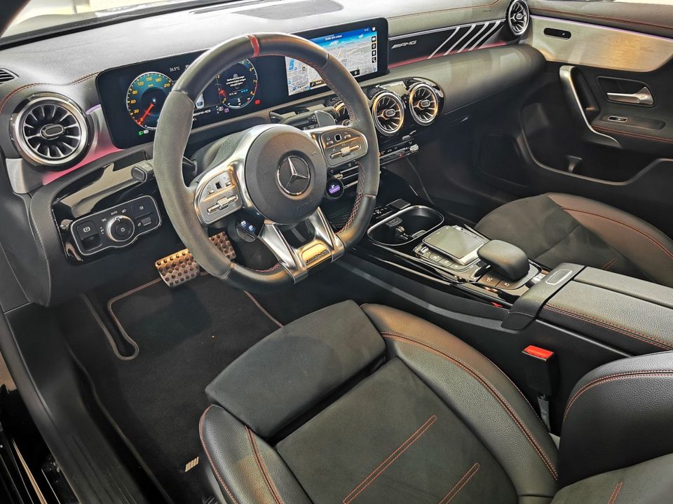Mercedes-Benz CLA 45 AMG