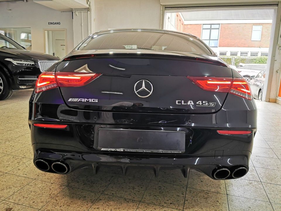 Mercedes-Benz CLA 45 AMG