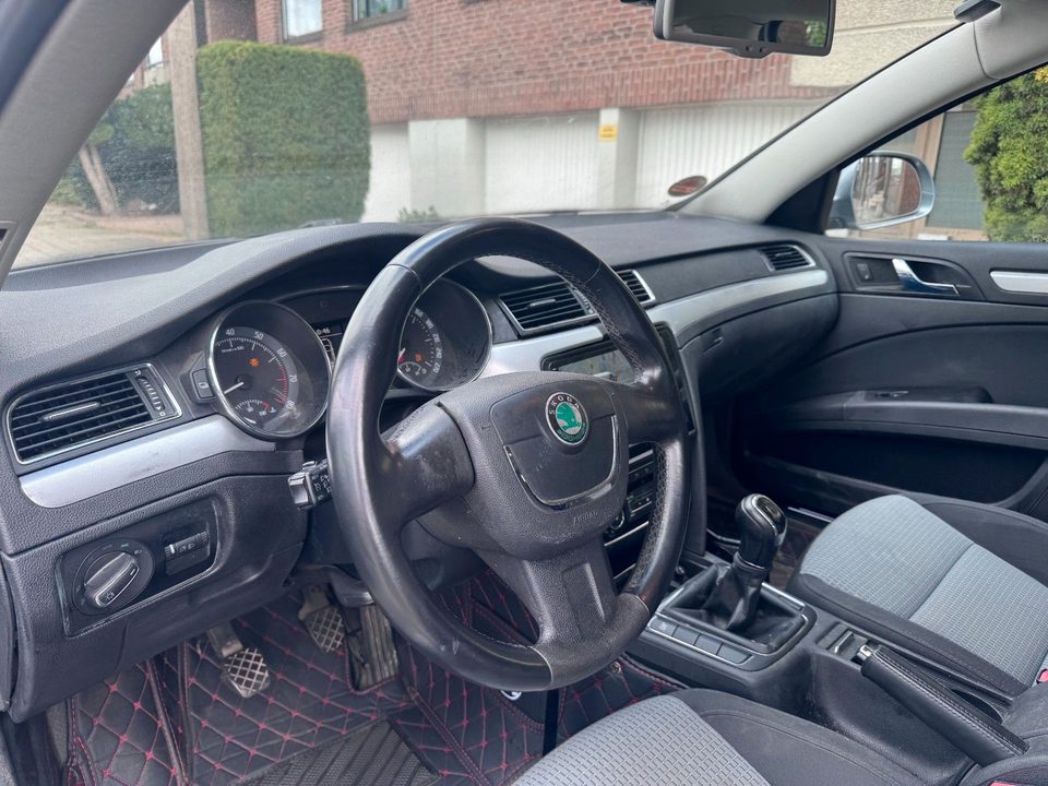 Škoda Superb