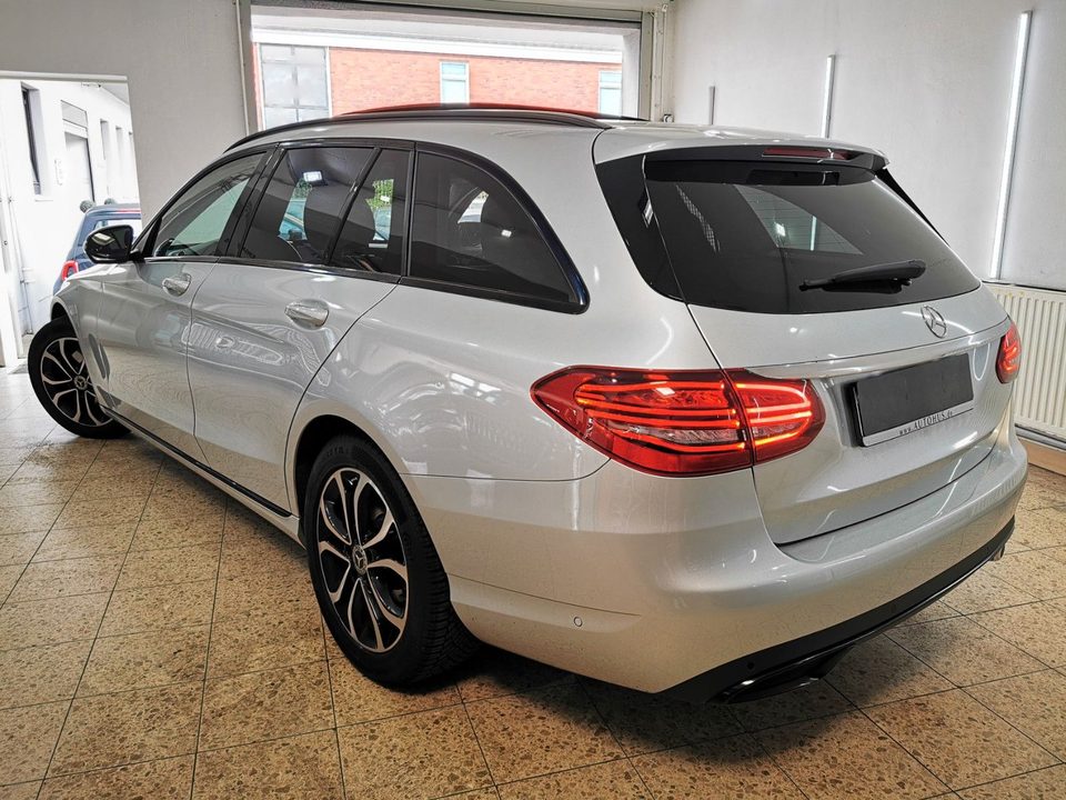 Mercedes-Benz C 220
