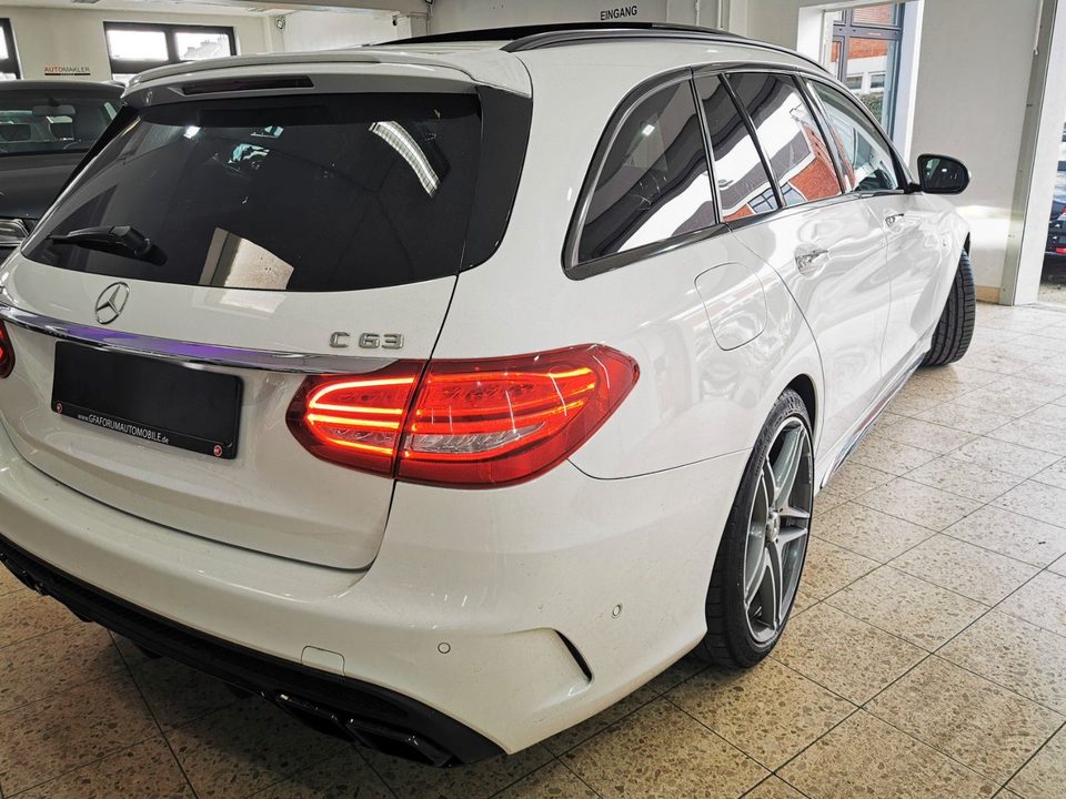 Mercedes-Benz C 63 AMG