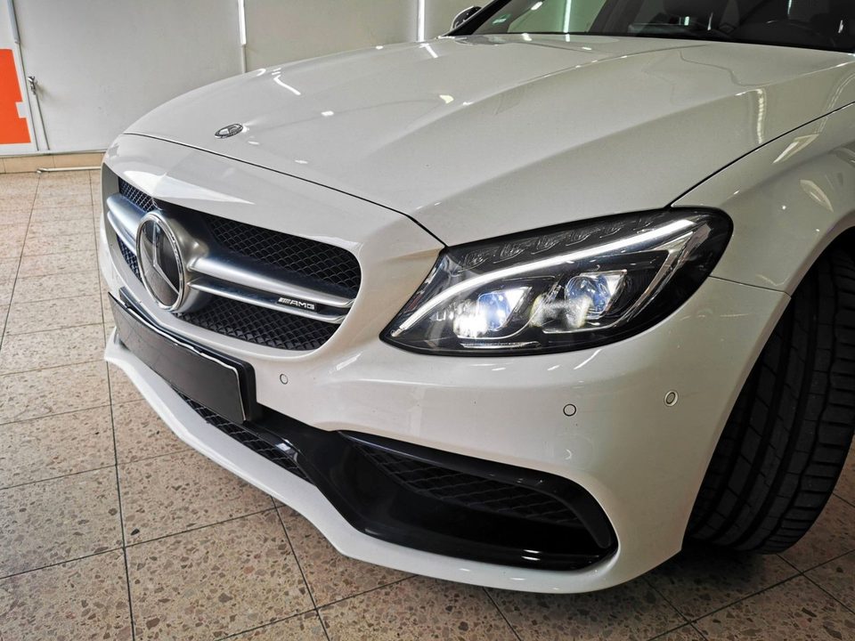 Mercedes-Benz C 63 AMG