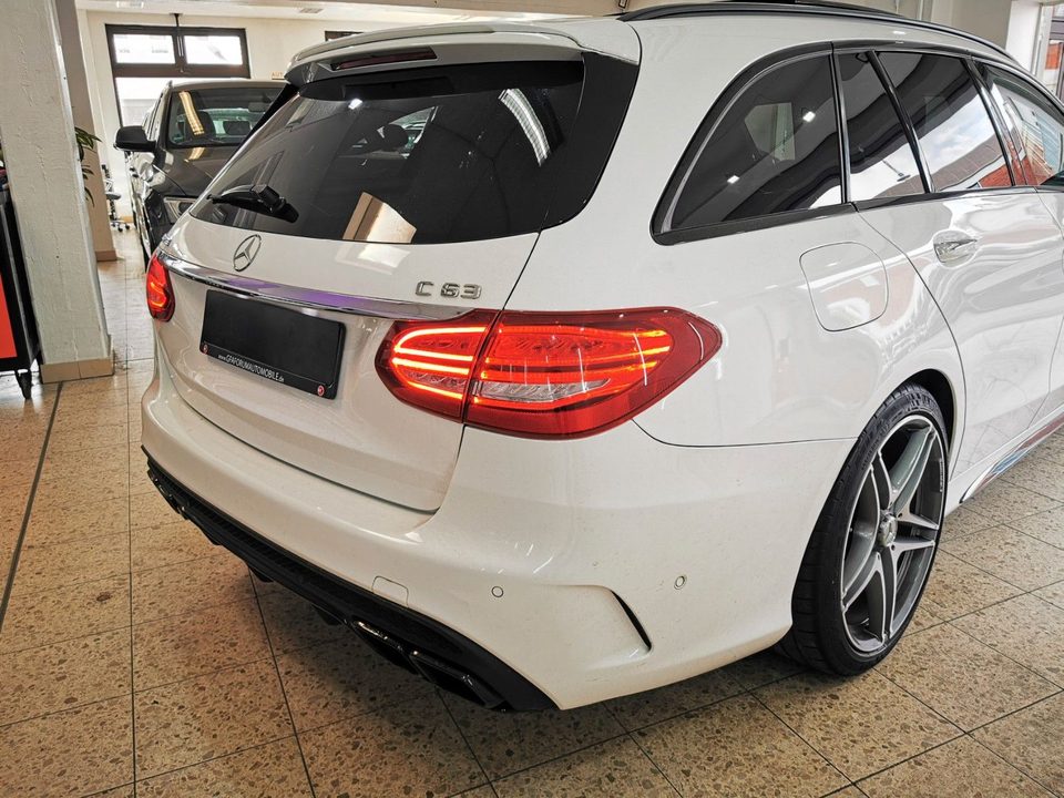 Mercedes-Benz C 63 AMG