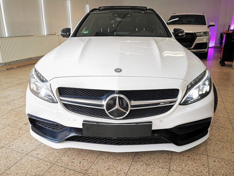Mercedes-Benz C 63 AMG