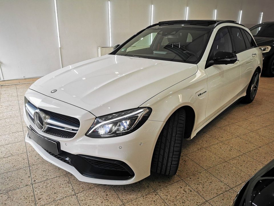 Mercedes-Benz C 63 AMG