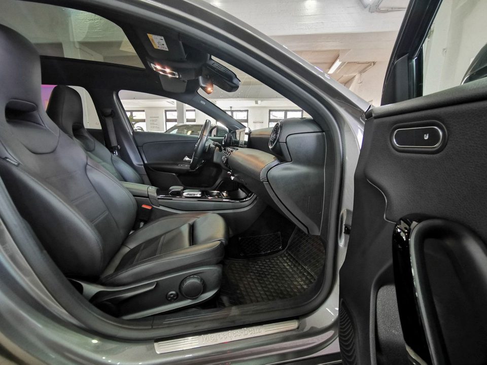 Mercedes-Benz A 180