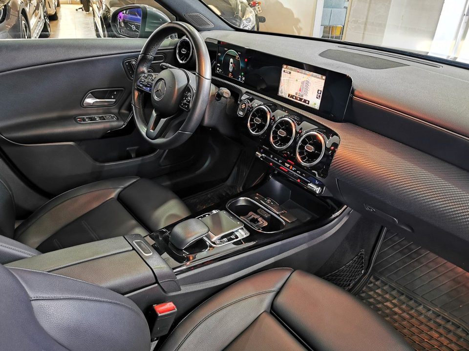 Mercedes-Benz A 180