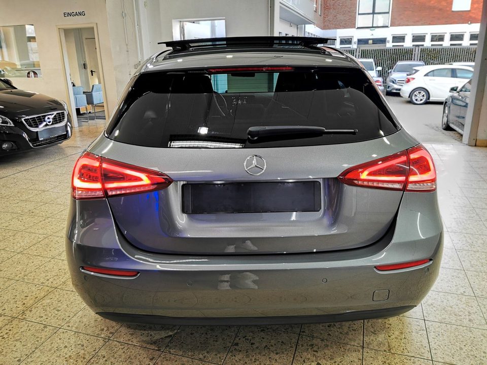 Mercedes-Benz A 180
