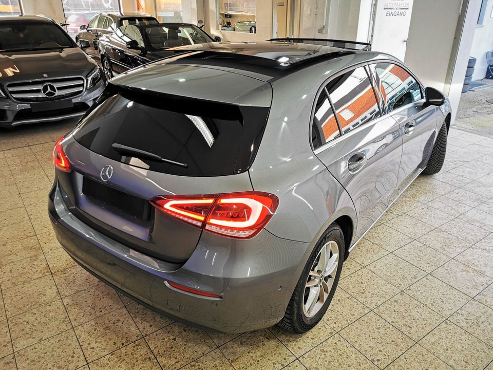 Mercedes-Benz A 180