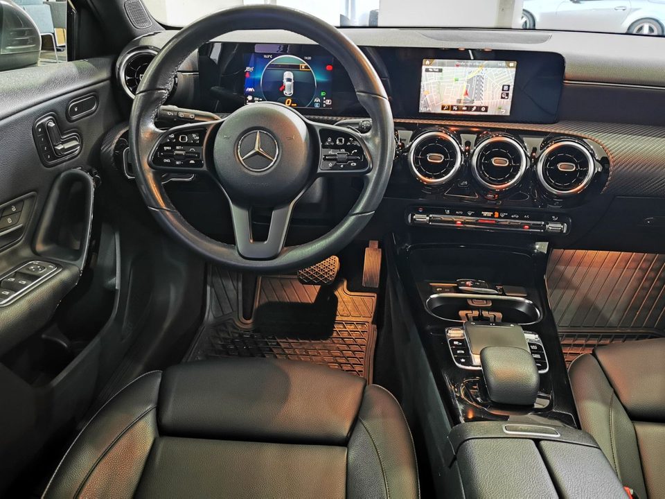 Mercedes-Benz A 180