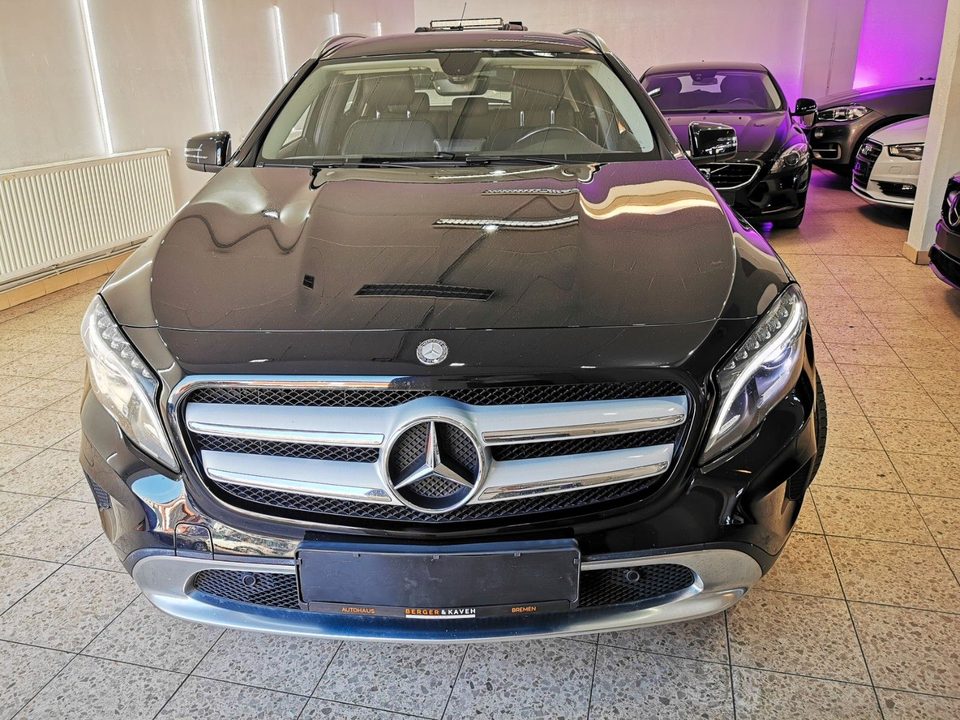 Mercedes-Benz GLA 200