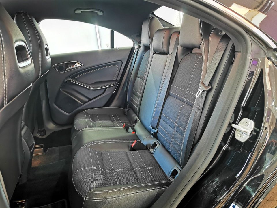 Mercedes-Benz CLA 220