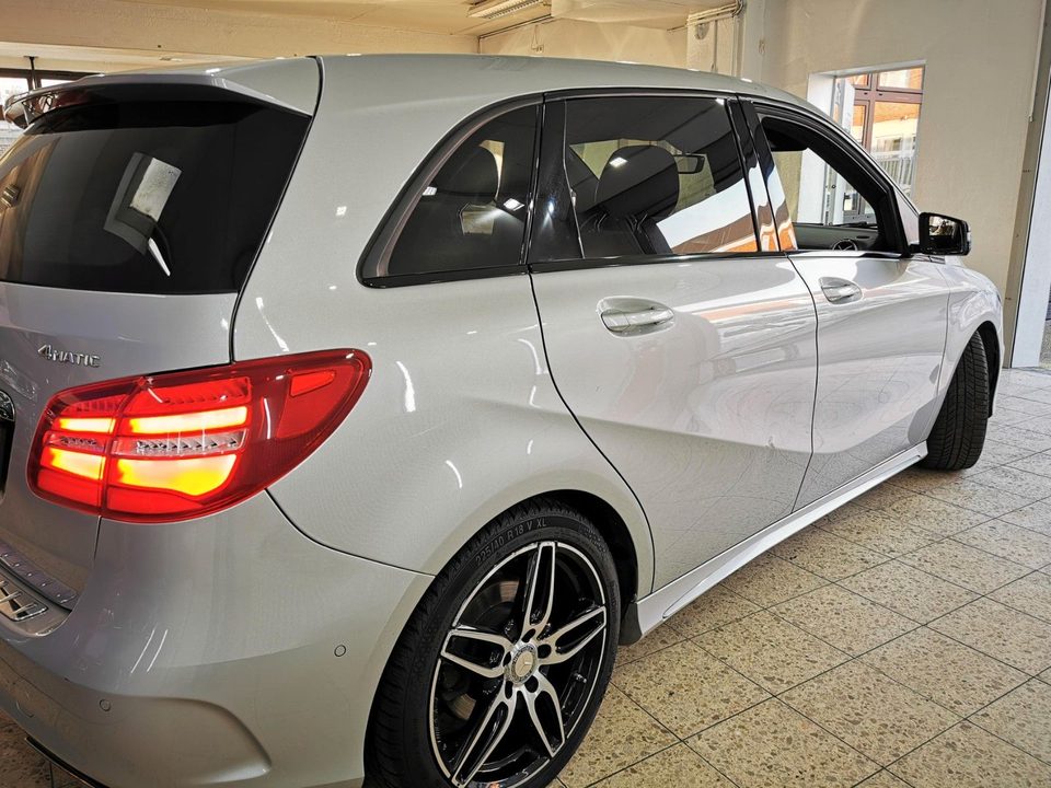 Mercedes-Benz B 200