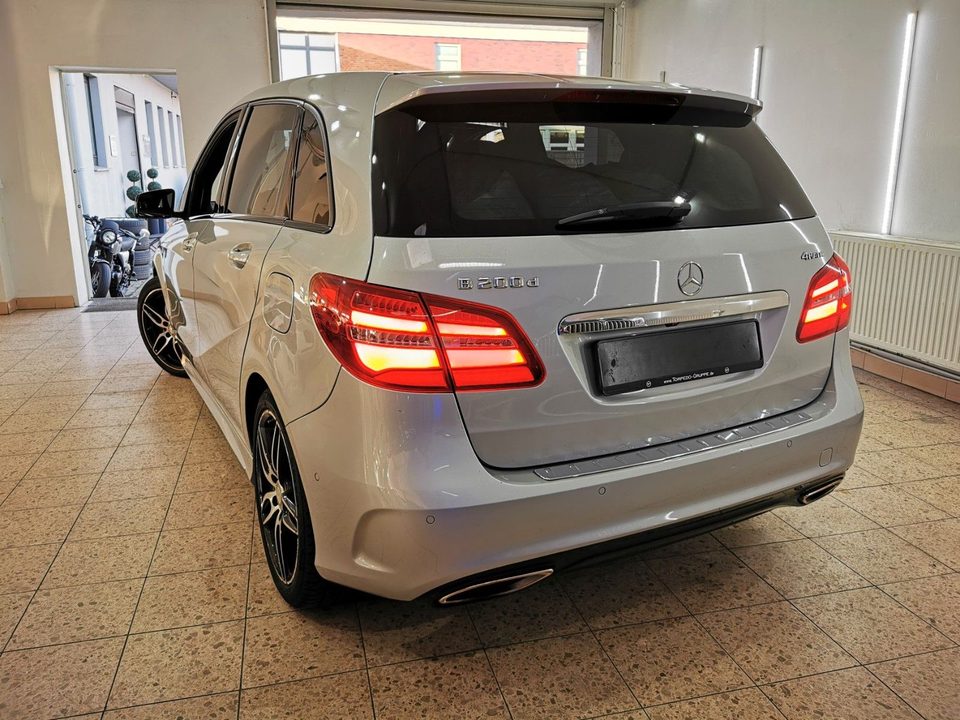 Mercedes-Benz B 200