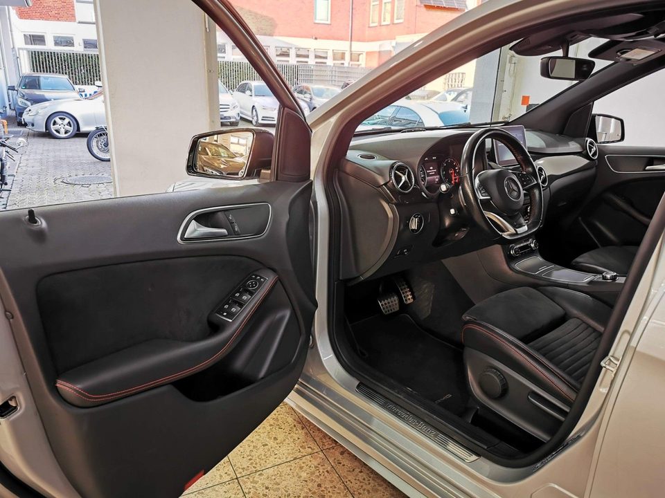 Mercedes-Benz B 200