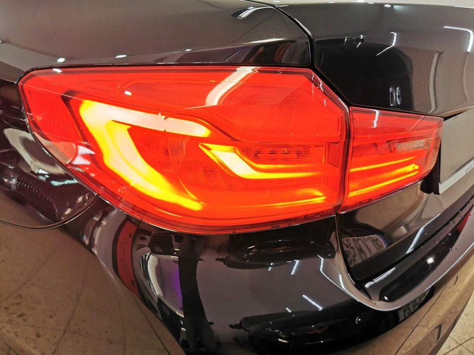 BMW 530