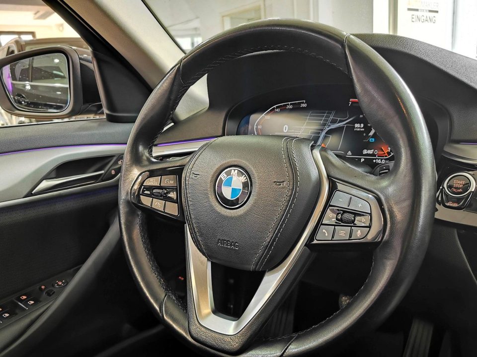 BMW 530