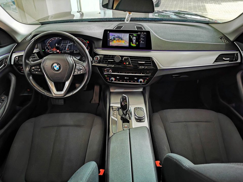 BMW 530