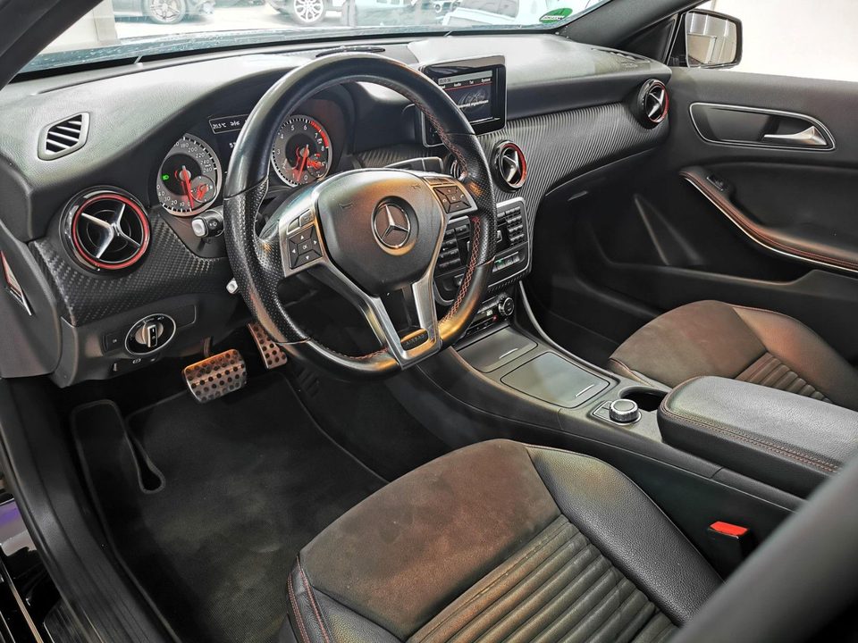 Mercedes-Benz A 250