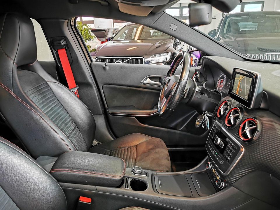 Mercedes-Benz A 250