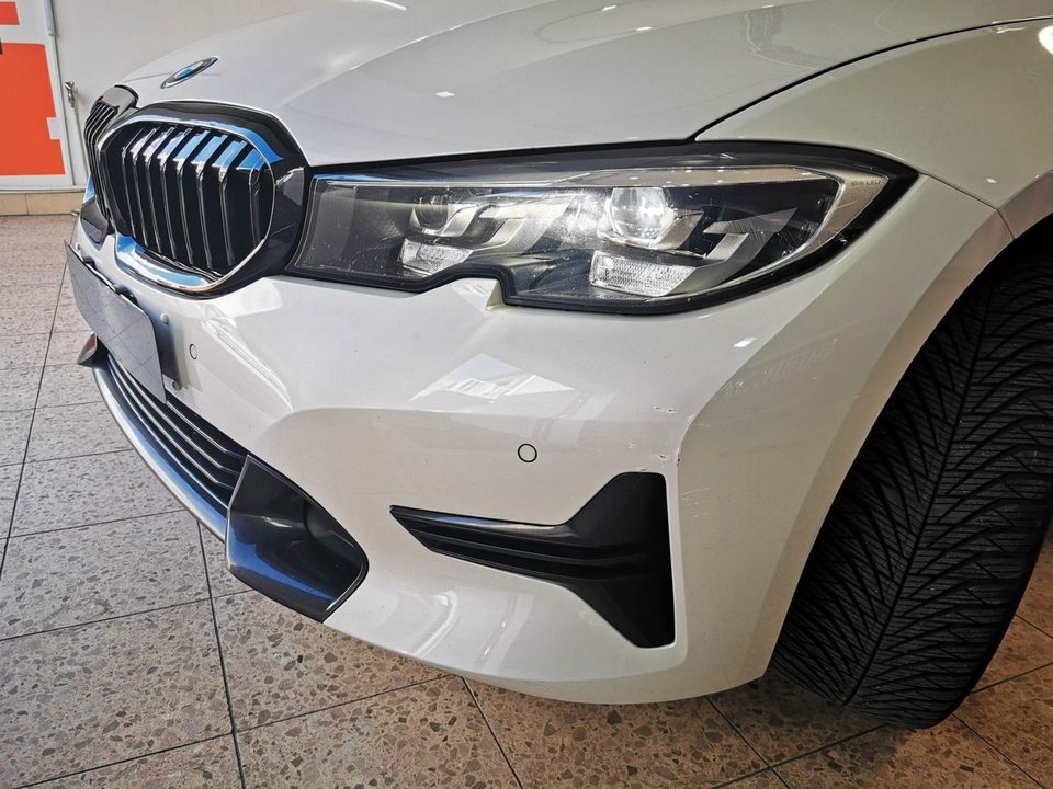 BMW 330