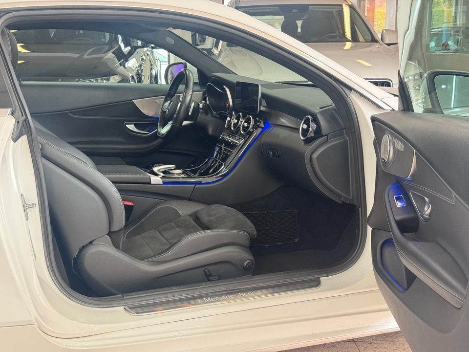 Mercedes-Benz C 400