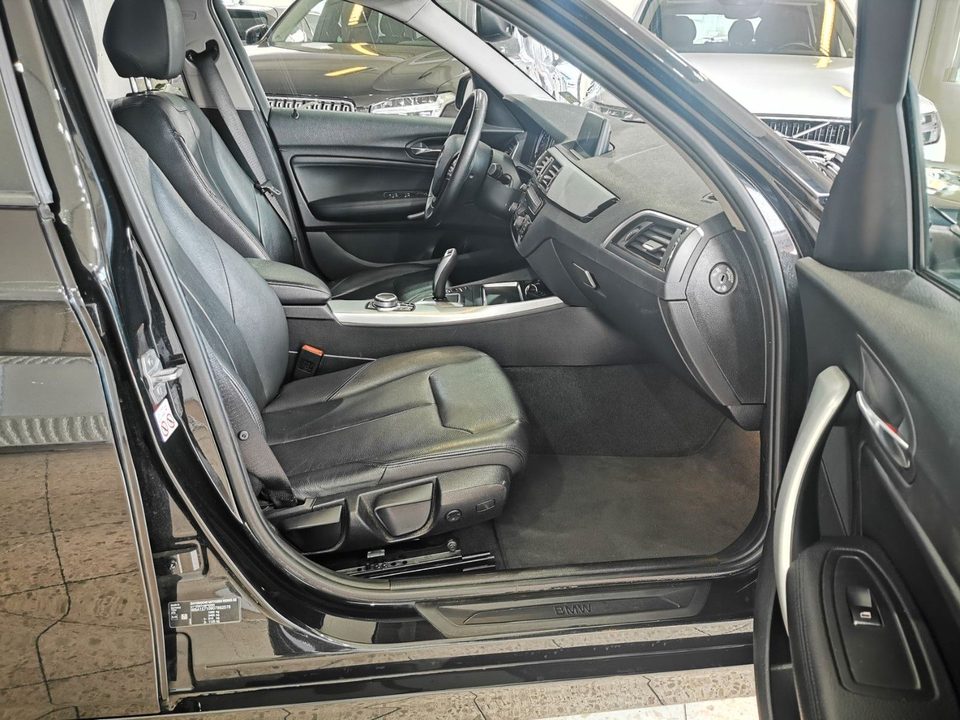 BMW 120