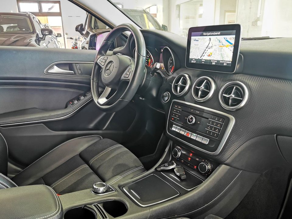 Mercedes-Benz A 180