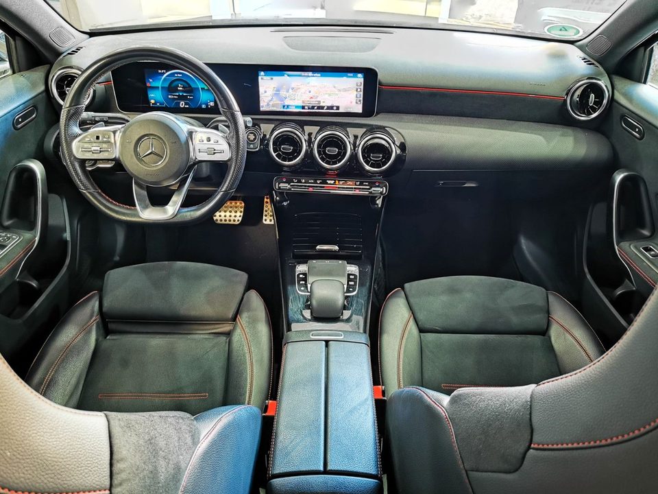 Mercedes-Benz A 200