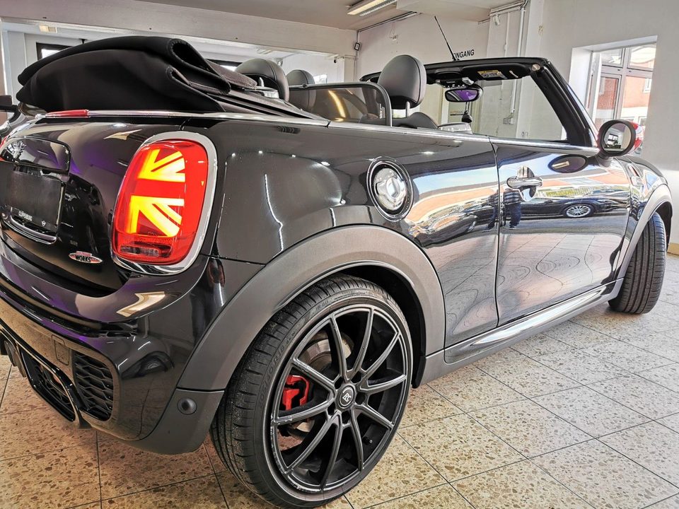 MINI JOHN_COOPER_WORKS