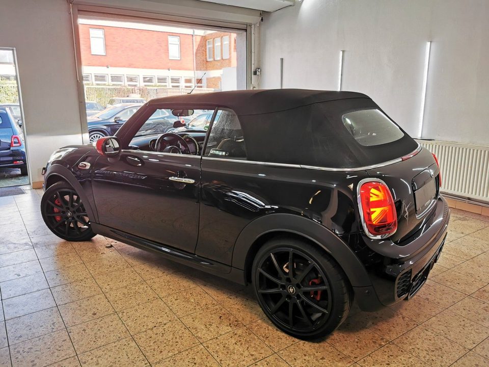 MINI JOHN_COOPER_WORKS