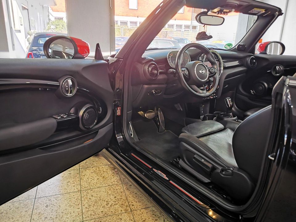 MINI JOHN_COOPER_WORKS