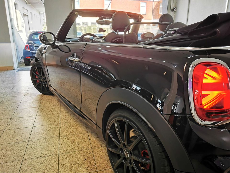 MINI JOHN_COOPER_WORKS